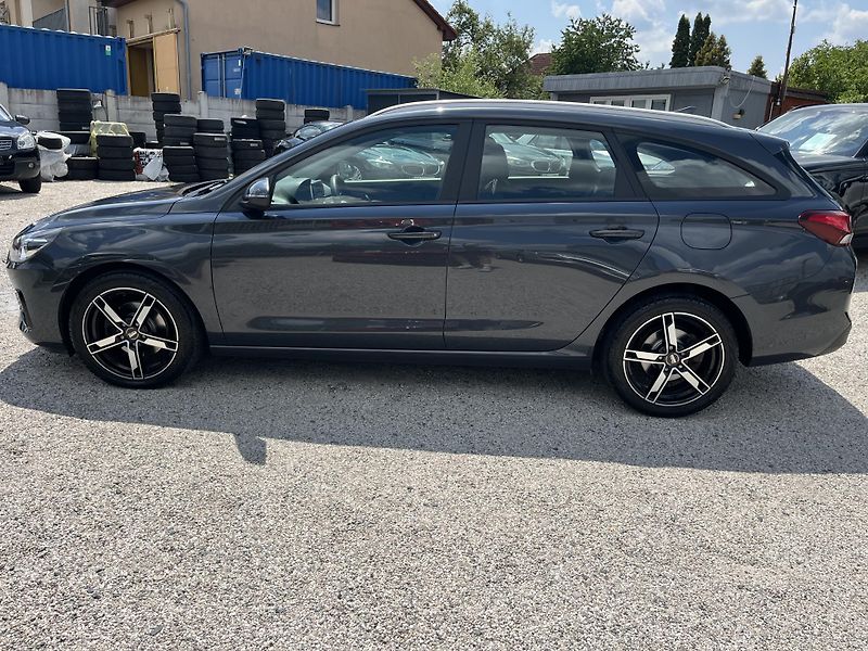 Hyundai i30 (2021) 1.6CRDI 85Kw 1.Majitel - fotka 4 z 20