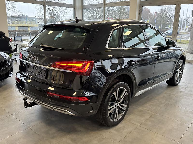 Audi Q5 (2023) 40TFSI 4x4 Advanced Tažné LED  - fotka 7 z 42