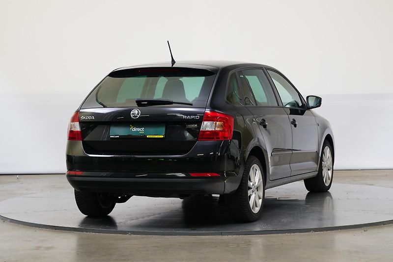Škoda Rapid - fotka 2 z 24