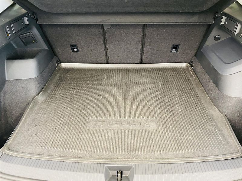 Volkswagen Tiguan 1,5 eTSI DSG 110 kW Life - fotka 22 z 25