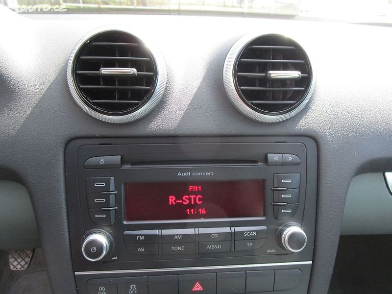 Audi A3 1,2TSI-77KW-NOVÁ STK+OLEJ - fotka 22 z 28