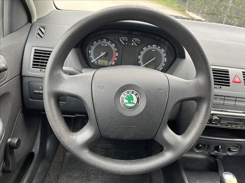 Škoda Fabia 1,4 TDi KLIMA STK 8/2026 - fotka 14 z 25