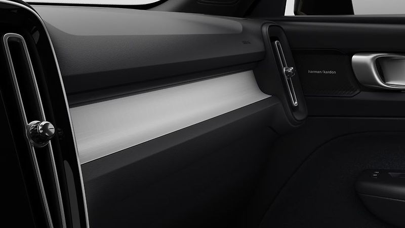 Volvo XC40 (2026) PLUS B4, 360°, PIXEL LED - fotka 7 z 7