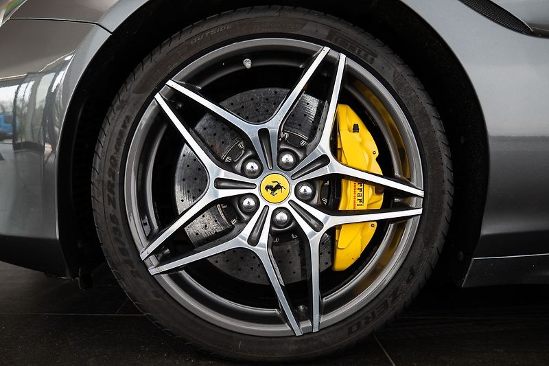 Ferrari California T - fotka 21 z 24