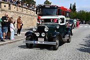 Na tradiční Lidický okruh dorazily desítky historických automobilů a motocyklů, které obdivovali návštěvníci z Kladna i širokého okolí.