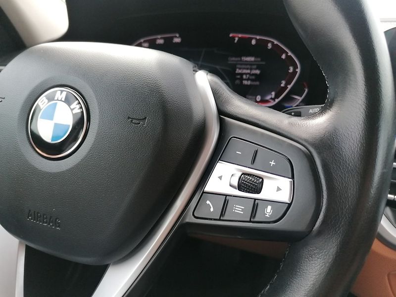 BMW Řada 3 (2022) 2.0 318IA 115kW Kůže - fotka 24 z 36