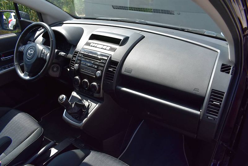 Mazda 5 2,0 MZR SPORT,7M,PO SERVISE! - fotka 13 z 18