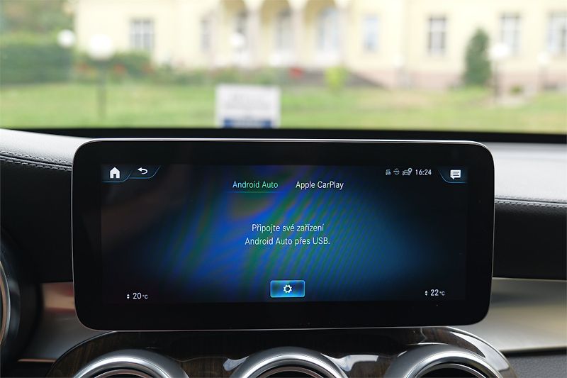 Mercedes-Benz GLC 220d 4M AMG Masáž 360° Webasto - fotka 25 z 32