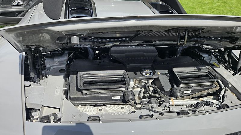Audi R8 (2023) - fotka 18 z 19