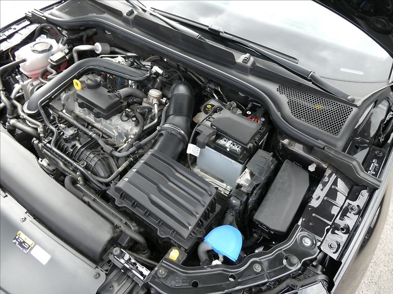 Škoda Scala 1,0 TSi DSG 1.maj,TOP SELECTIO - fotka 43 z 45