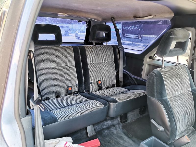 Nissan Pathfinder (1989) 3.0i V6 Terrano I D21 4x4 3dv. - fotka 15 z 30
