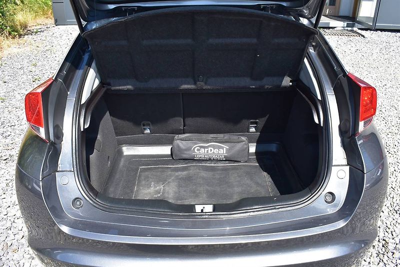 Honda Civic 1,8 i-VTEC SERVIS,1.M,ZACHOVAL - fotka 17 z 18