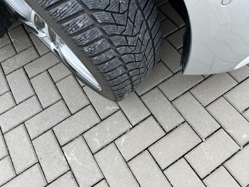 Mercedes-Benz Třídy E (2018) 2.0d AMG-line! Navi! Tažné! - fotka 41 z 42