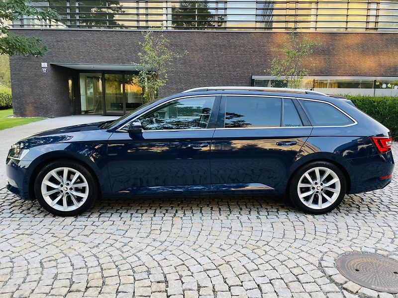 Škoda Superb 2.0TDI DSG TAŽNÉ NEZÁVISLE TOP - fotka 19 z 53