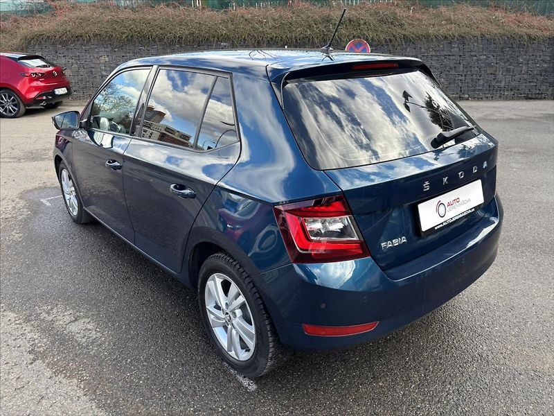 Škoda Fabia 1,0 TSi Style FULL LED CARPLAY - fotka 3 z 39