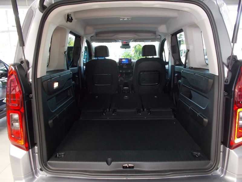 Opel Combo (2026) Edition Plus L1H1 1.2 TURBO (8 - fotka 15 z 33