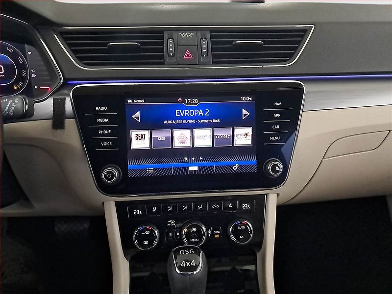 Škoda Superb (2019) 2.0 TDI, 4X4, Automat, Kůže - fotka 12 z 28