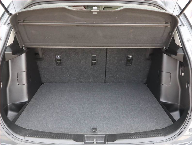 Suzuki SX4 S-Cross (2019) 1.0 BoosterJet, 4X4 - fotka 13 z 17