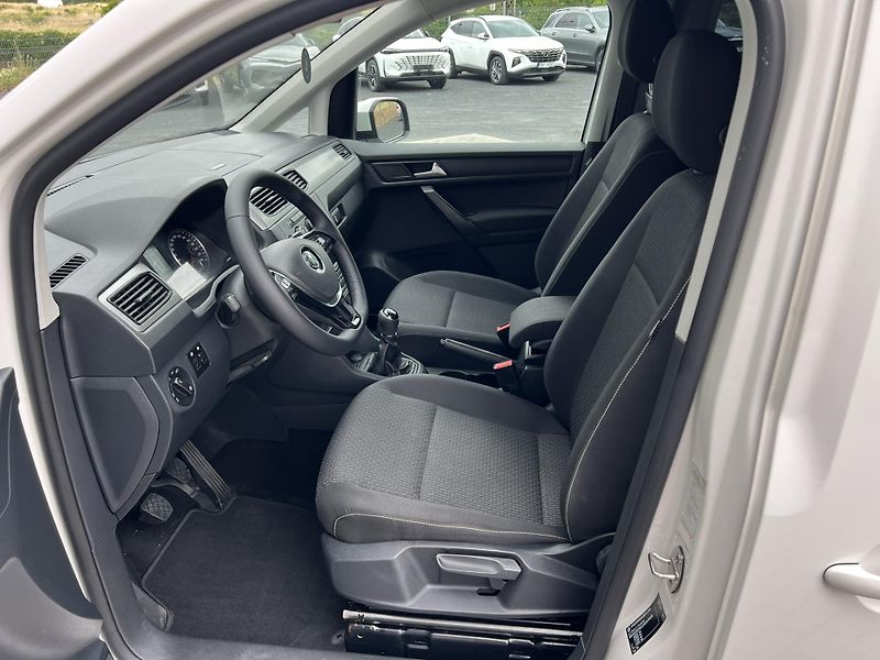 Volkswagen Caddy (2018) 2.0TDI 75kW TAŽNÉ 1.MAJITEL ČR - fotka 7 z 18