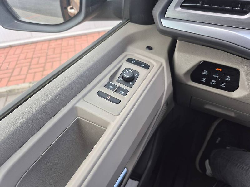Volkswagen Multivan (2025) 2,0 TDI 110 kW Life Long DSG - fotka 14 z 25