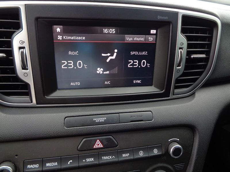 Kia Sportage 1.6 T- GDI 130 kW  M6F - fotka 16 z 29