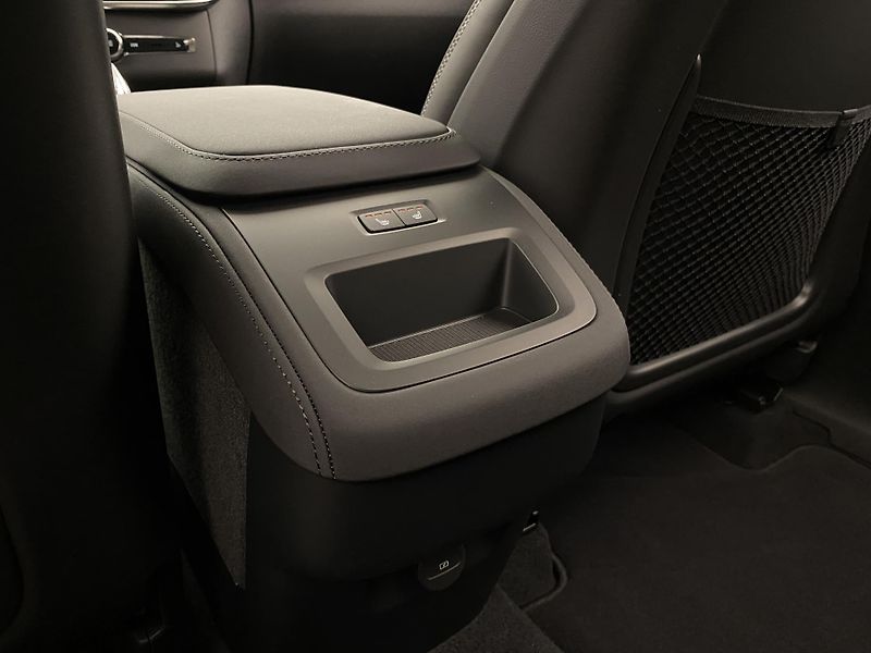 Volvo XC90 (2026) B5 AWD AUT BRIGHT PLUS 7míst - fotka 66 z 67