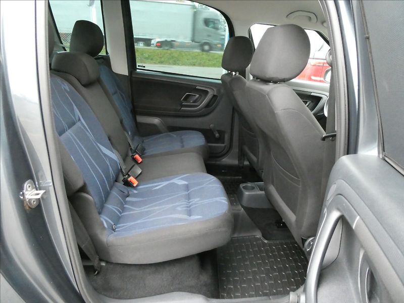 Škoda Roomster 1,2 TSi autom.klima,po servise - fotka 22 z 37