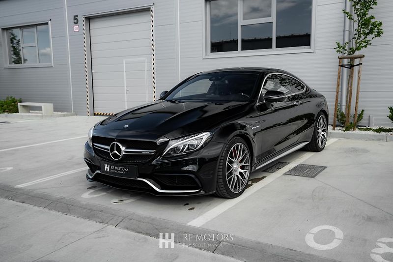 Mercedes-Benz Třídy C (2016) AMG C63 S Kupé 375kW - fotka 2 z 42