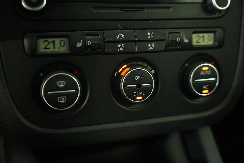 Volkswagen Golf - fotka 21 z 27