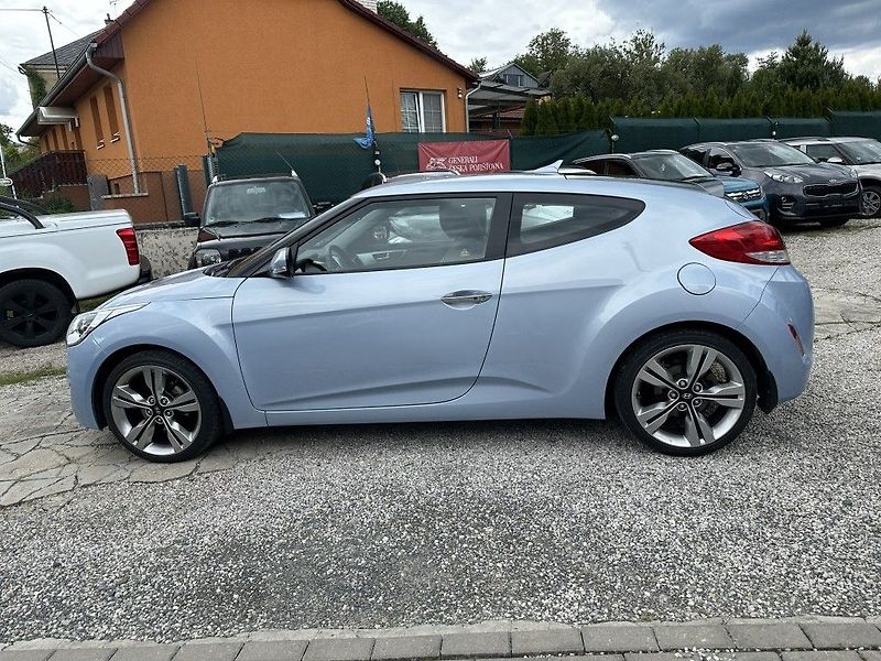 Hyundai Veloster - fotka 7 z 23