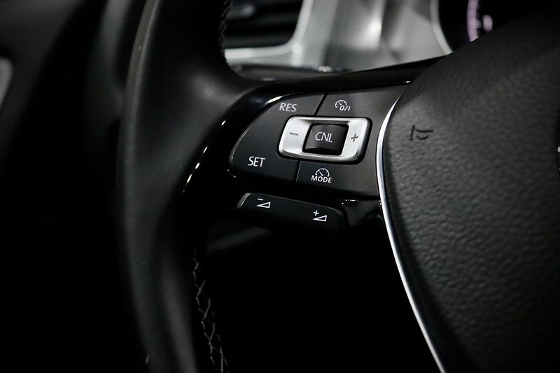 Volkswagen Golf 7 Variant 1.4 TSI 92 kW - fotka 23 z 36