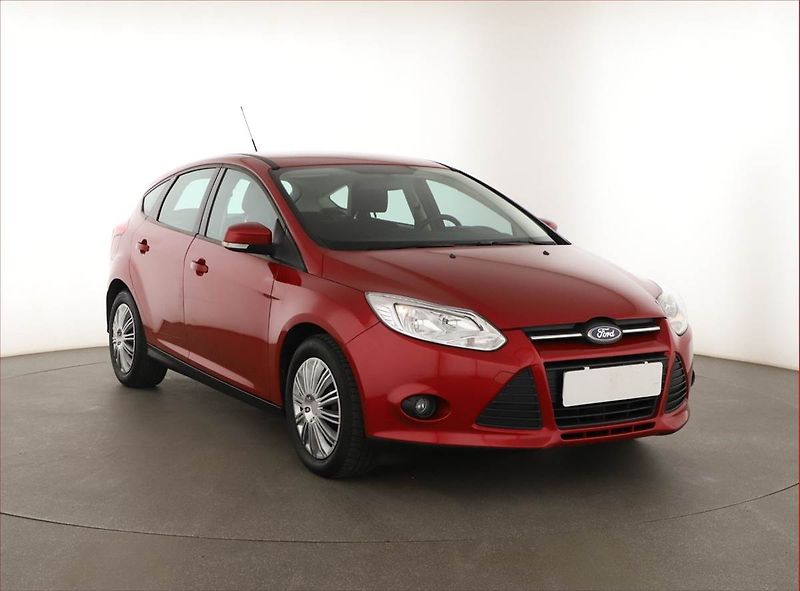 Ford Focus (2012) 1.6 i, Park. senzory - fotografie inzerátu