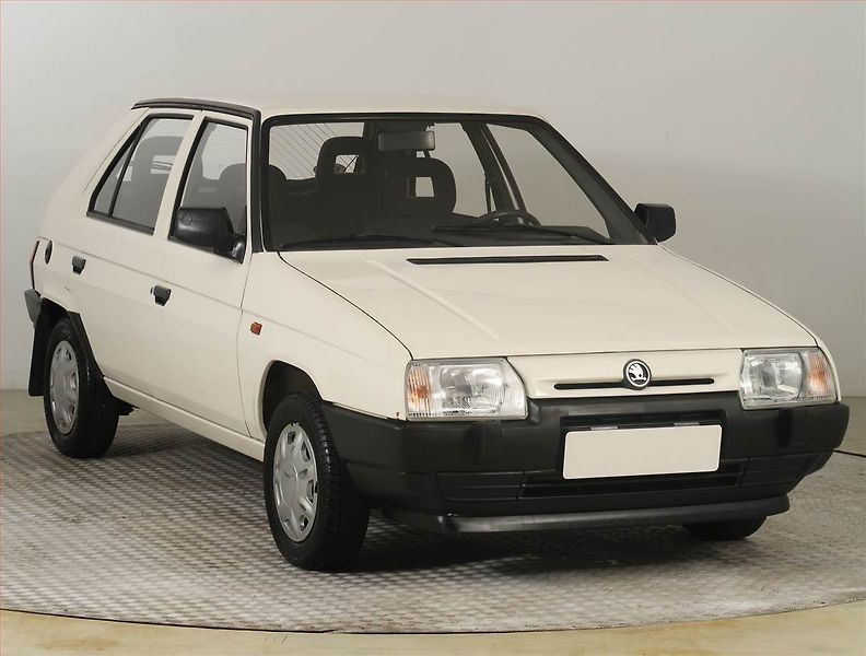 Škoda Favorit (1993) 1.3 135 , nová STK, Tažné - fotografie inzerátu
