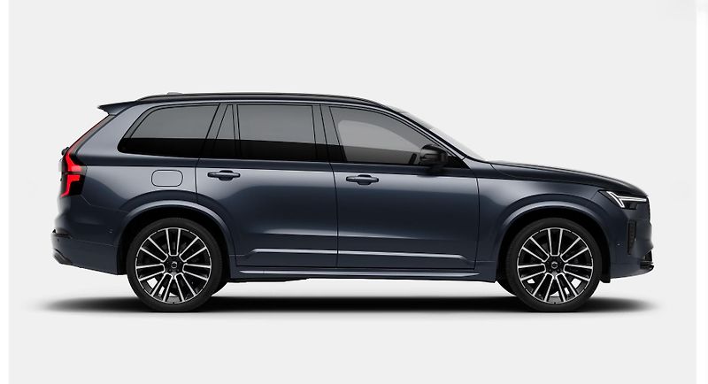 Volvo XC90 (2026) T8 AWD RECHARGE ULTRA DARK - fotka 6 z 15