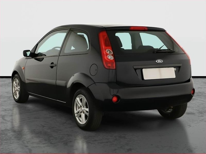 Ford Fiesta (2007) 1.3 i, po STK, oblíbený vůz - fotka 4 z 11