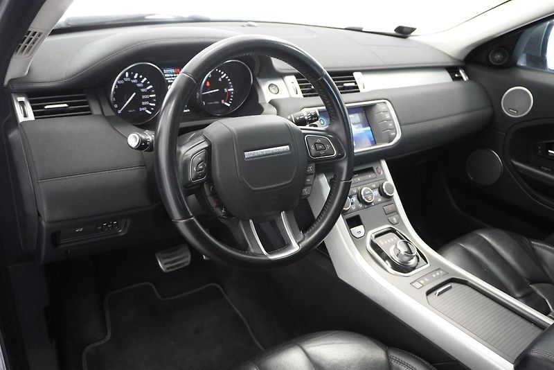 Land Rover Range Rover Evoque 2,2 SD4 DYNAMIC 4WD AUT. - fotka 14 z 31
