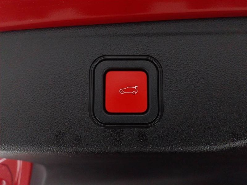 Jeep Avenger (2023) 54 kWh, SoH 95% - fotka 16 z 21