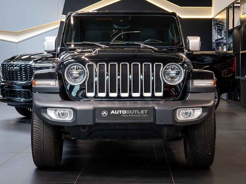 Jeep Wrangler (2021) 2.0 Sahara Overland - fotka 11 z 36