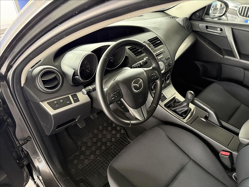 Mazda 3 1,6   77kw VÝHŘEV,RVM,AUT.KLIM - fotka 10 z 19