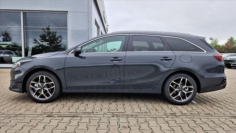 Kia Ceed 1,5 T-GDi SW TOP + BUS - fotka 4 z 4