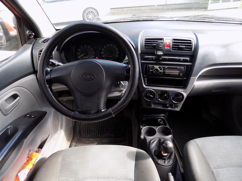 Kia Picanto (2005) 1.1  - fotka 12 z 13