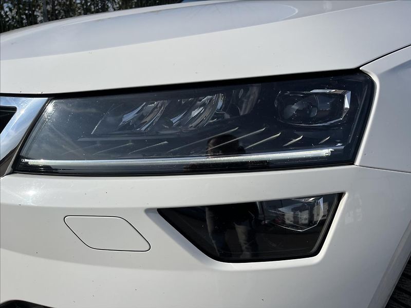 Škoda Karoq 2,0 TDi 110 4x4 DSG TAŽNÉ -DPH - fotka 46 z 47