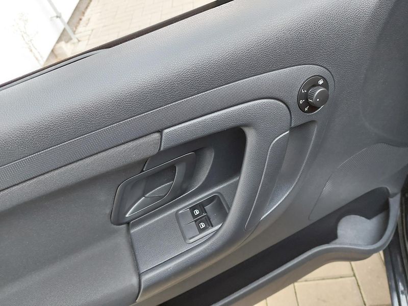 Škoda Fabia (2012) Monte Carlo 1,2TSi Zadáno!! - fotka 25 z 35