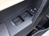 Toyota Corolla 1,6 VVT-i Aut. CZ Executive - náhled 16