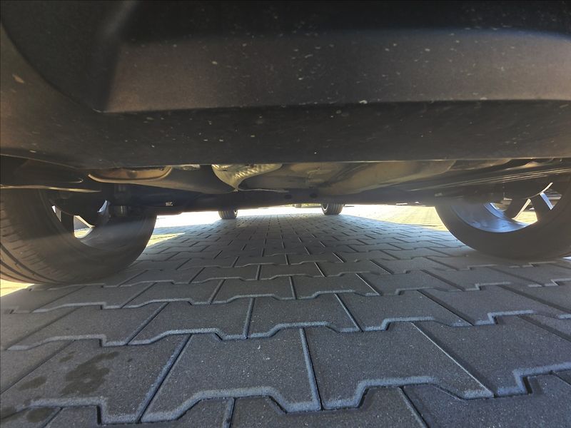 Seat Arona 1,0 TSi 85KW Style NAVI ALU - fotka 29 z 44
