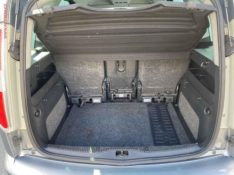 Škoda Roomster (2009) 1.6i, Style Plus, AT - fotka 7 z 16