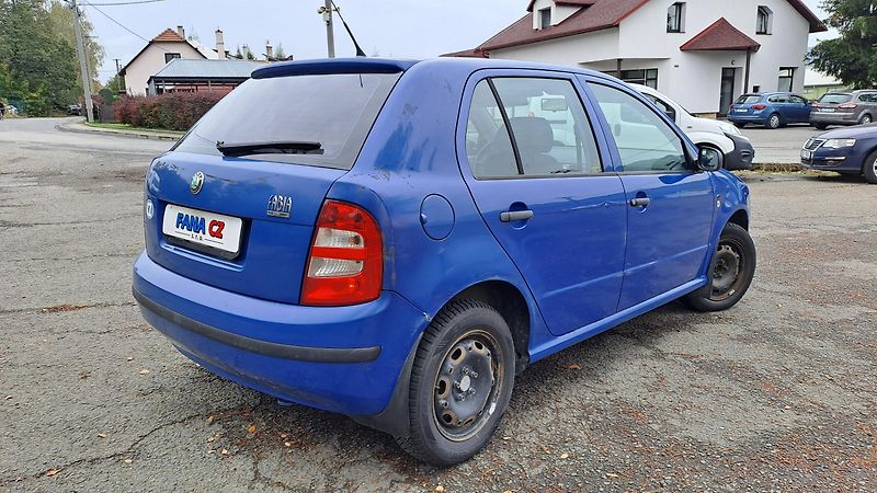 Škoda Fabia 1.4 MPI Classic - fotka 6 z 26