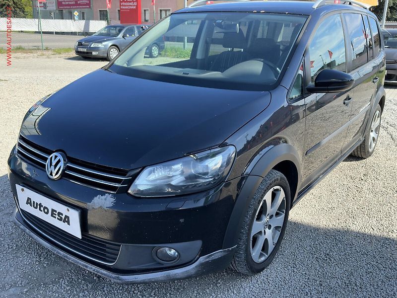 Volkswagen Touran (2011) 2.0 TDi, DSG, bixen - fotka 3 z 20