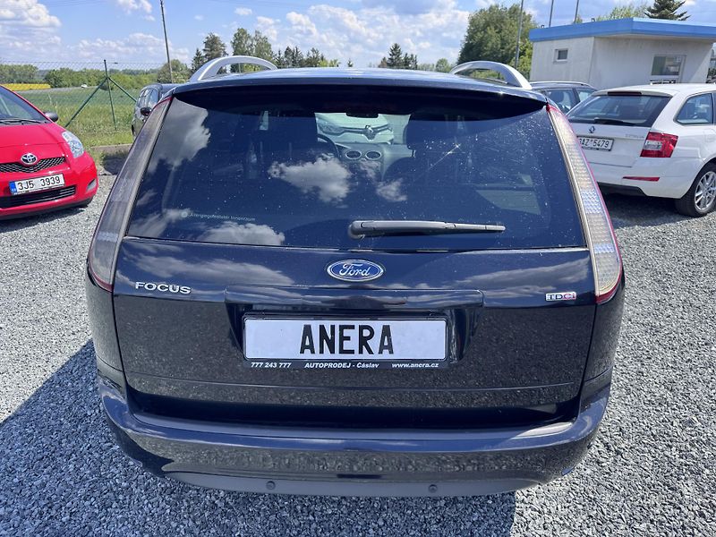Ford Focus 2.0 TDCi, automat - fotka 5 z 21