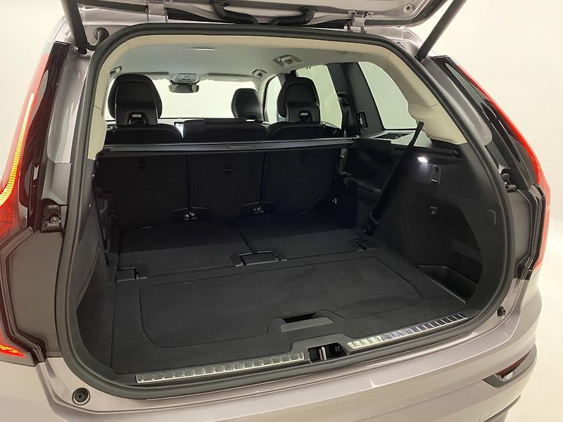 Volvo XC90 (2026) T8 AWD Plug-in DARK PLUS 7m - fotka 5 z 78